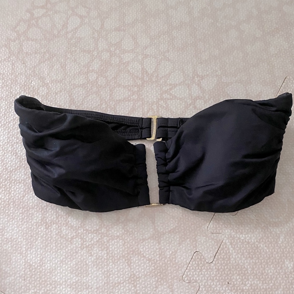 Black bikini top